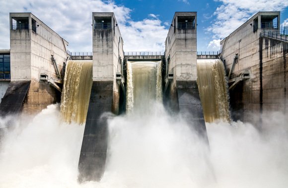 Hydroelectric power generation dam